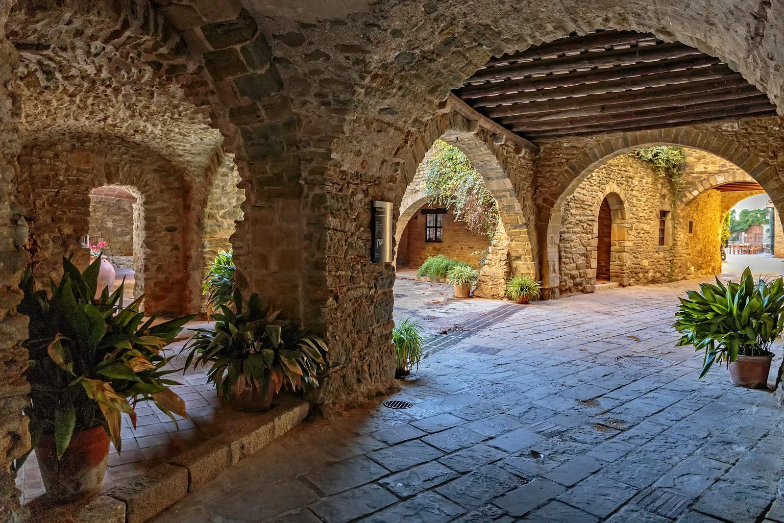 Monells 0003