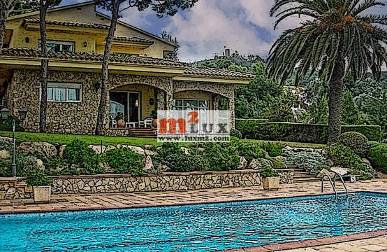 Villa on the first line of the sea in Blanes, Costa Brava, Spain