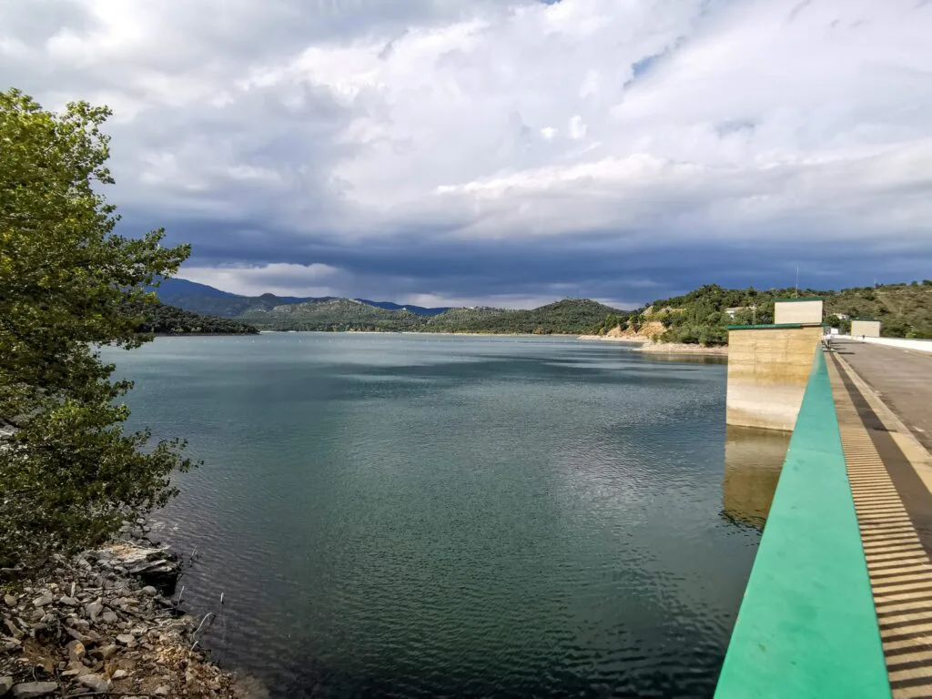 Водохранилище Дарниус Боаделья Reservoir Embalse Embassament Darnius Boadella 