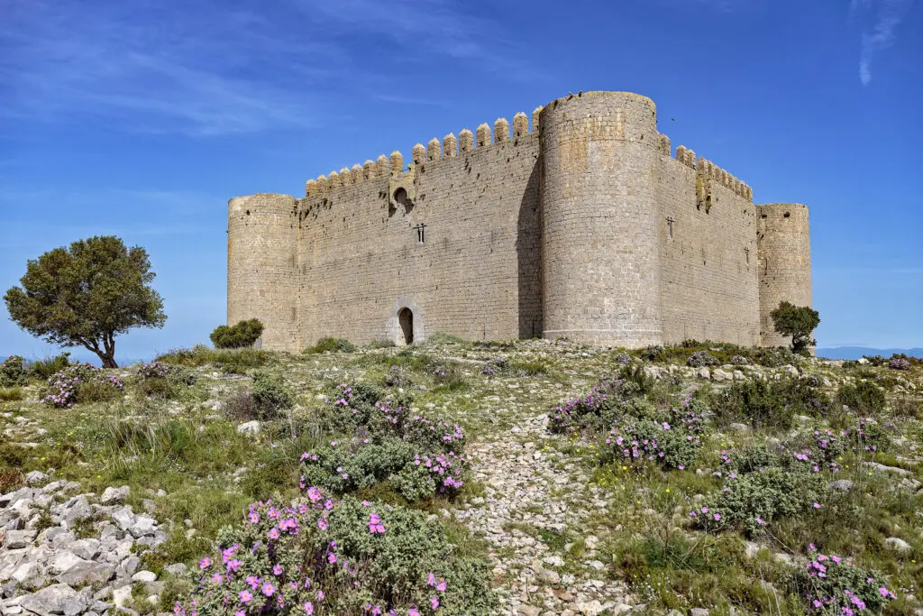 Крепость Castell de Montgrí Fortress Forteresse fortaleza fortalesa 