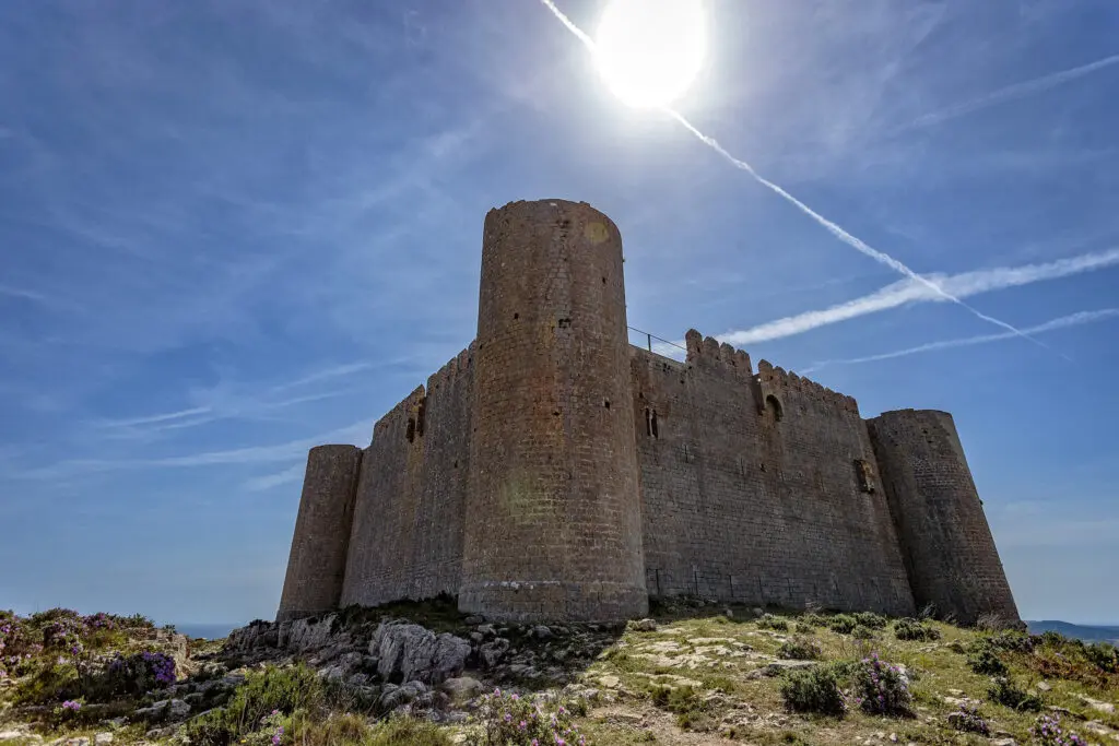 Крепость Castell de Montgrí Fortress Forteresse fortaleza fortalesa 