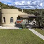 House with 3 bedrooms and a large plot in the urbanization Vall-Repós, Santa Cristina de Aro, Spain.