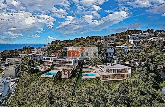 Villas modernes avec vue sur la mer dans le quartier de Treumal, Calonge, Costa Brava, Espagne.